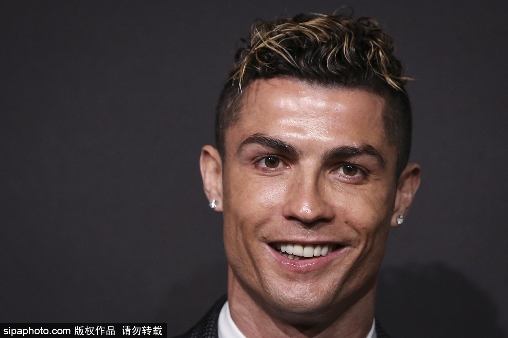 鲁本·阿莫林赛后力挺约罗：从失误中成长，曼联未来可期