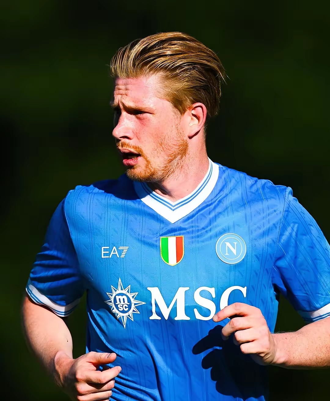 东契奇调侃里夫斯：他打得像是顶级球星，这是我最后一次夸他